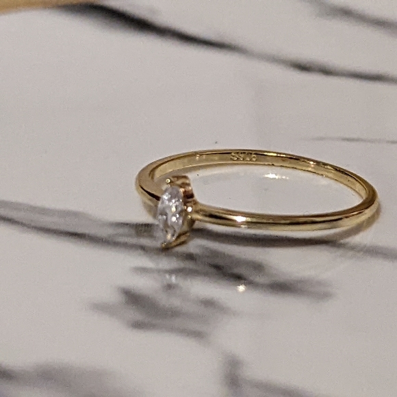 Golden Ring Diamond Shape Size 8 S925 - Picture 3 of 4